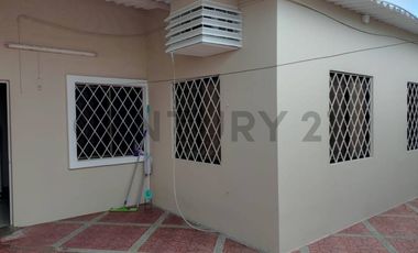 CASA EN VENTA SALINAS CON SUIT INDEPENDIENTE