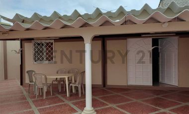 CASA EN VENTA SALINAS CON SUIT INDEPENDIENTE