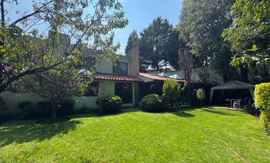 Vendo Casa en Condominio con gran jardín