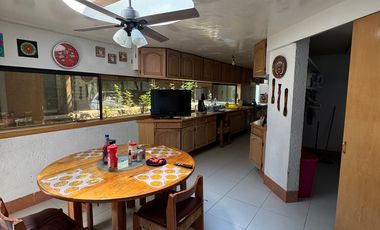 Vendo Casa en Condominio con gran jardín