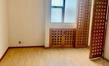 Casa en condominio para remodelar totalmente sobre Desierto de los Leones