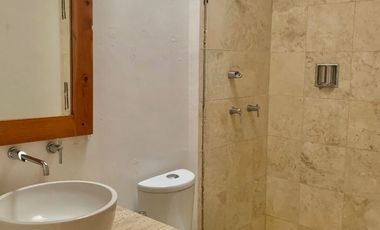 Casa en condominio para remodelar totalmente sobre Desierto de los Leones