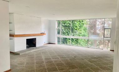 Casa en condominio para remodelar totalmente sobre Desierto de los Leones