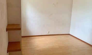 Casa en condominio para remodelar totalmente sobre Desierto de los Leones