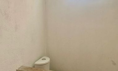 Casa en condominio para remodelar totalmente sobre Desierto de los Leones