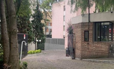 Casa en condominio para remodelar totalmente sobre Desierto de los Leones