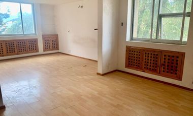 Casa en condominio para remodelar totalmente sobre Desierto de los Leones