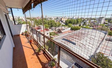 Venta Departamento Tres Ambientes Paternal Cochera Balcón APTO CRÉDITO