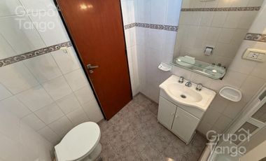 Venta Departamento Tres Ambientes Villa Crespo balcon corrido contrafrente cochera APTO CRÉDITO