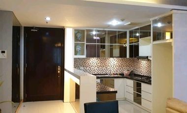 De Residence Condominium Water Place private lift lantai 9