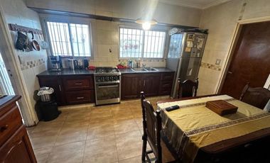 Casa en venta - 2 Dormitorios 1 Baño - Mar del Plata