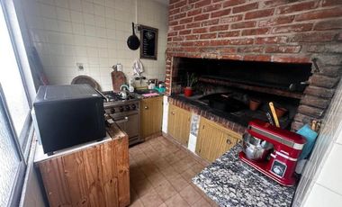 Casa en venta - 2 Dormitorios 1 Baño - Mar del Plata