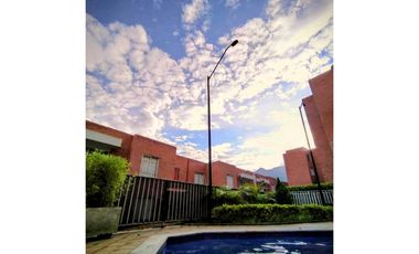 Vendo apartamento en el norte de cali barrio menga unidad cerrada