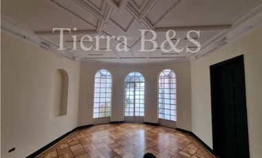 CASA CON ESTATUS BIEN PATRIMONIAL