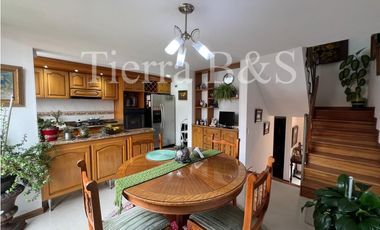 CASA EN CONJUNTO CERRADO AGRUPACION DEL MONTE 3