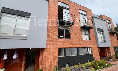 CASA EN CONJUNTO CERRADO AGRUPACION DEL MONTE 3