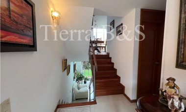 CASA EN CONJUNTO CERRADO AGRUPACION DEL MONTE 3