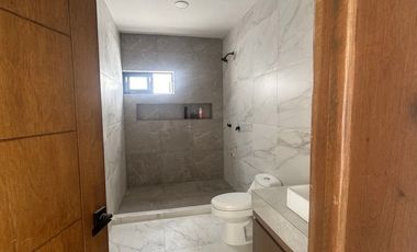 Casa moderna y nueva en venta