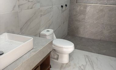 Casa moderna y nueva en venta