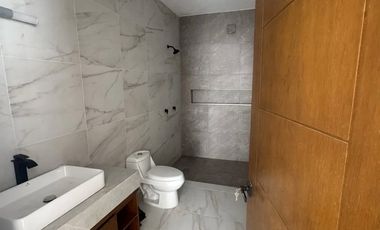 Casa moderna y nueva en venta