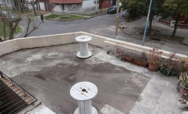 VENDO PH  3 AMBIENTES  con COCHERA APTO CREDITO