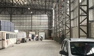 Excelente establecimiento Logístico de 4700 m2 cub en Garín