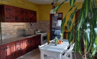 Casa en venta - 2 Dormitorios 1 Baño - Cochera - 400Mts2 - Glew, Almirante Brown