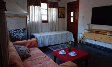 Casa en venta - 2 Dormitorios 1 Baño - Cochera - 400Mts2 - Glew, Almirante Brown