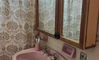 Casa en venta - 2 Dormitorios 1 Baño - Cochera - 400Mts2 - Glew, Almirante Brown