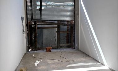 Local en Lanús Este