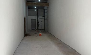 Local en Lanús Este