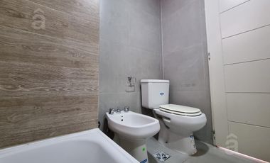 Departamento en alquiler en Villa Ballester-2 ambientes con cochera-Céntrico.