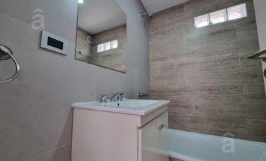 Departamento en alquiler en Villa Ballester-2 ambientes con cochera-Céntrico.