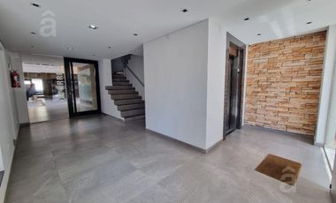 Departamento en alquiler en Villa Ballester-2 ambientes con cochera-Céntrico.