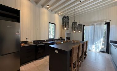 Casa en Venta Costa Esmeralda Barrio Marítimo III