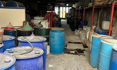 Excelente local/galpòn con losa en venta