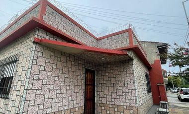 Casa en  venta de 3 ambientes con cochera, patio, terraza y parrilla - Wilde