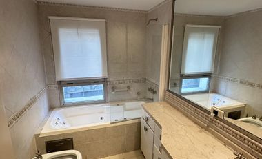 excelente 4 ambientes . Suite. 4 baños. Cochera