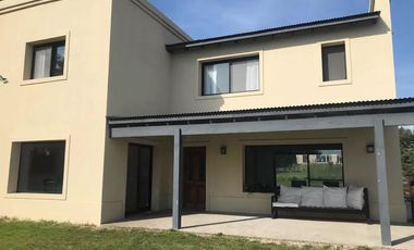 Casa en  Arenas del Sur