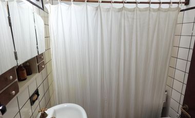 Casa en Turdera con 2 dormitorios, excelente ubicación - APTA CRÉDITO