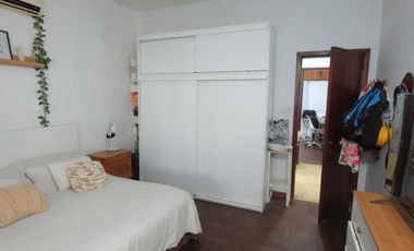 Casa en Turdera con 2 dormitorios, excelente ubicación - APTA CRÉDITO