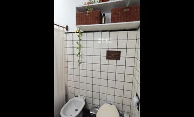 Casa en Turdera con 2 dormitorios, excelente ubicación - APTA CRÉDITO