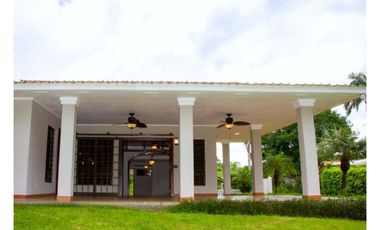 ALQUILER DE CASA EN ANCON DE 5 REC Y  410 MTS 2