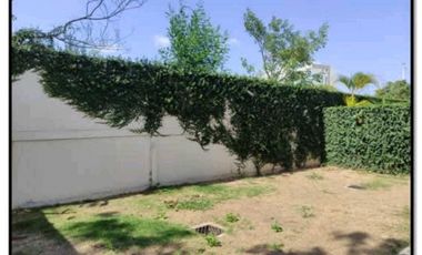 VENTA DE CASA EN UN LUGAR PRIVILEGIADO EN SAN CARLOS, SAN JOSÉ JP