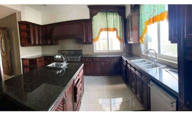 VENTA DE CASA EN URBANIZACION DOS MARES 1473M2 JP