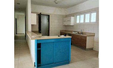 VENTA DE APARTAMENTO DE PLAYA EN PH PUNTA BARCO SAN CARLOS 203m2 JP