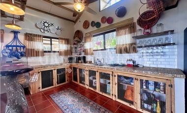 OPORTUNIDAD! Se Alquila hermosa Casa en Altos del Maria