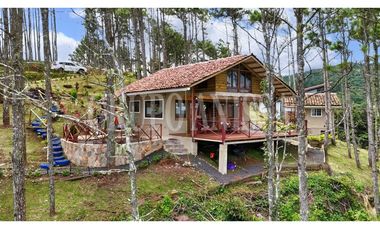 OPORTUNIDAD! Se Alquila hermosa Casa en Altos del Maria