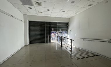 SE ARRIENDA LOCAL COMERCIAL EN AV. VALPARAÍSO (CÓD. 389)