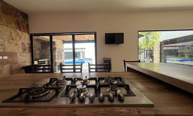 Casa en VENTA Residencial con Alberca en privada a 20 minutos de Plaza Mayor